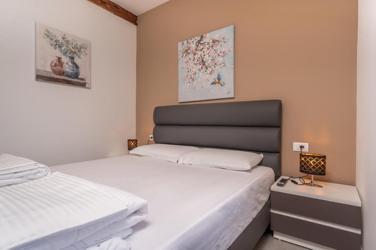 Aaa Apartments & Rooms With Free Parking بولا المظهر الخارجي الصورة